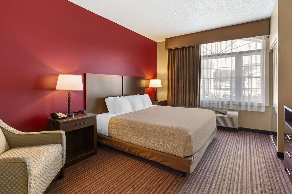 Best Western Plus Dutch Haus Inn&Suites Columbiana Zimmer foto