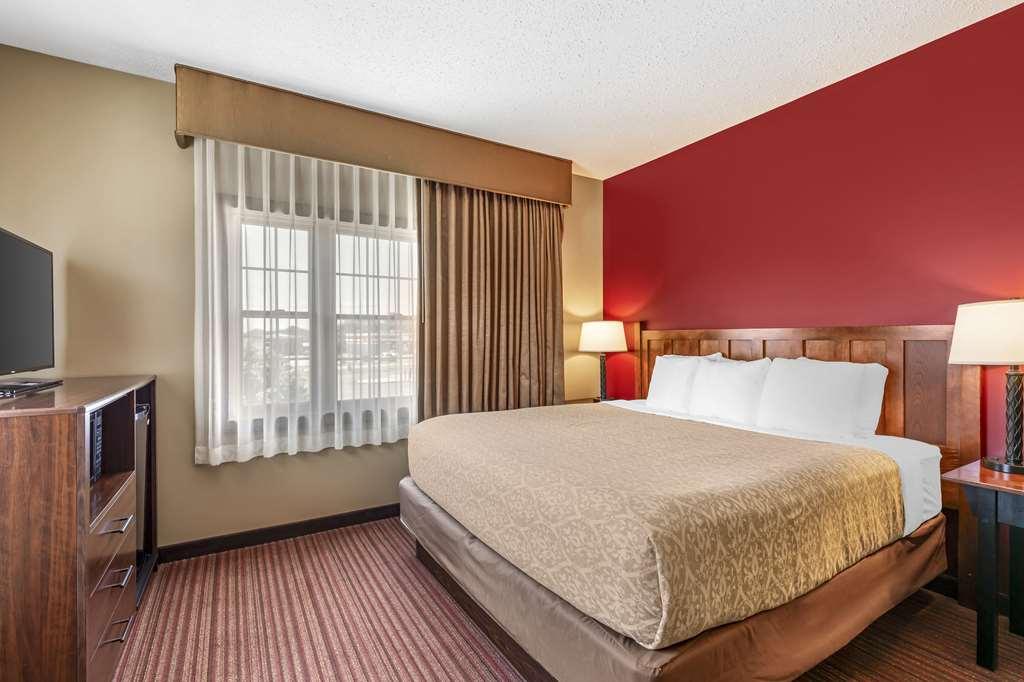 Best Western Plus Dutch Haus Inn&Suites Columbiana Zimmer foto