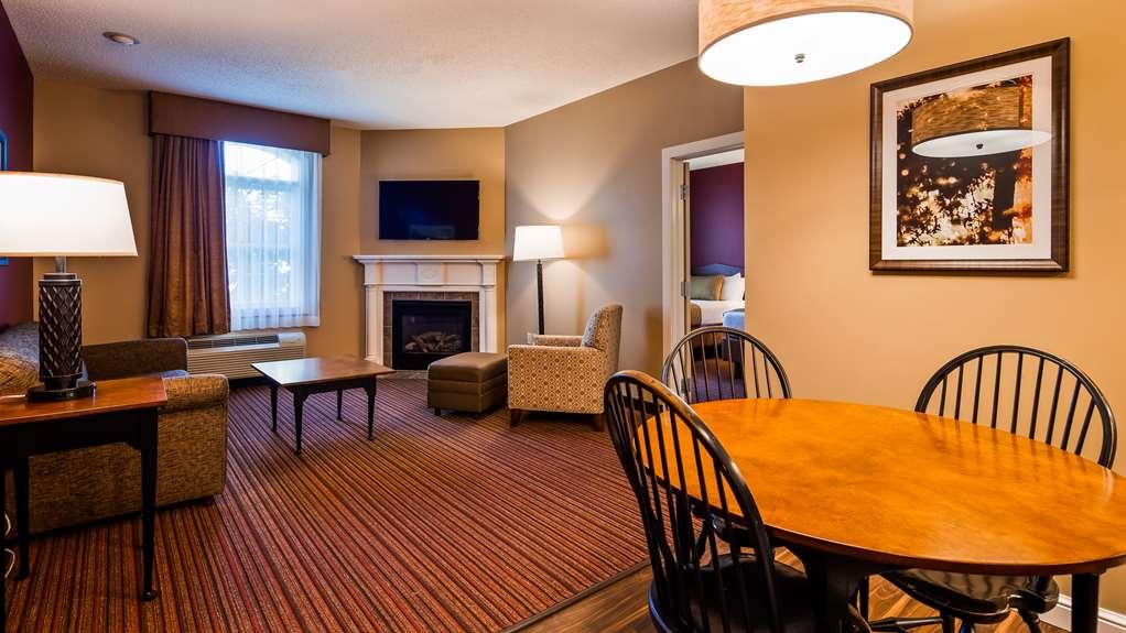Best Western Plus Dutch Haus Inn&Suites Columbiana Zimmer foto
